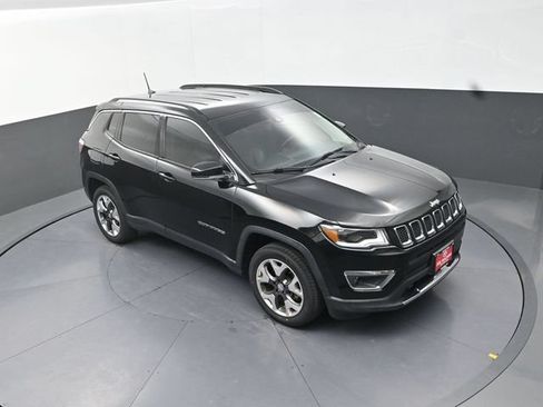 Used 2018 Jeep Compass Limited w/ Navigation Group AWD/4WD image 22
