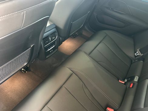 Used 2024 BMW i4 eDrive40 w/ Premium Package RWD image 15