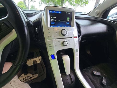 Used 2013 Chevrolet Volt w/ Enhanced Safety Package 1 FWD image 6