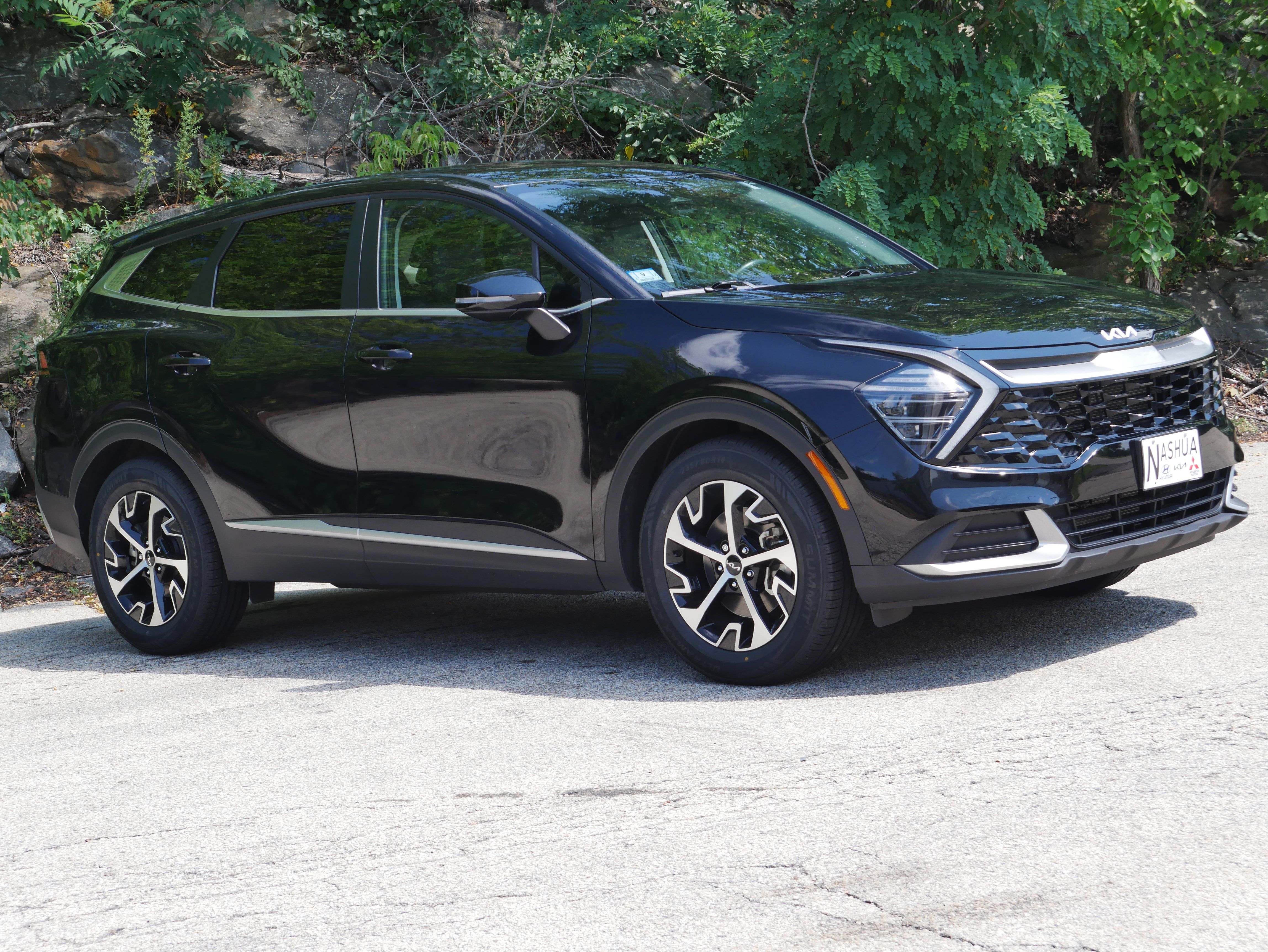 Certified 2024 Kia Sportage EX FWD image 9