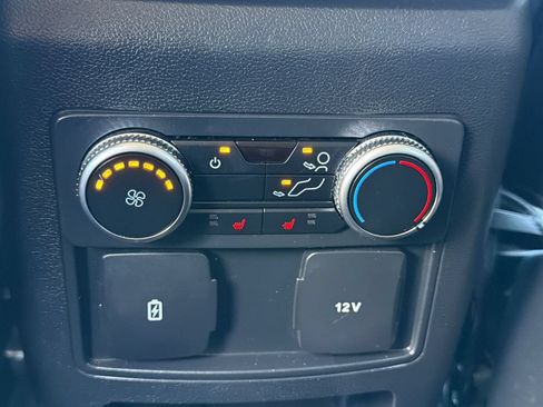 Certified 2023 Ford Explorer Limited RWD image 29