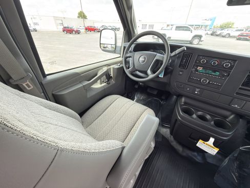 New 2026 GMC Savana 3500 Extended w/ Driver Convenience Package RWD image 15