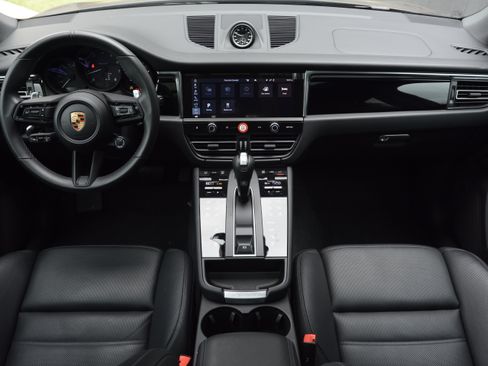 Certified 2026 Porsche Macan Turbo AWD/4WD image 12