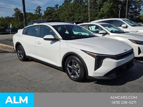 Used 2025 Kia K4 FWD image 16