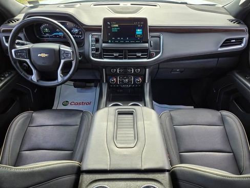Used 2023 Chevrolet Suburban Premier AWD/4WD image 14