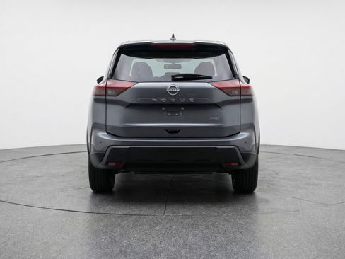 Used 2025 Nissan Rogue SV image 7