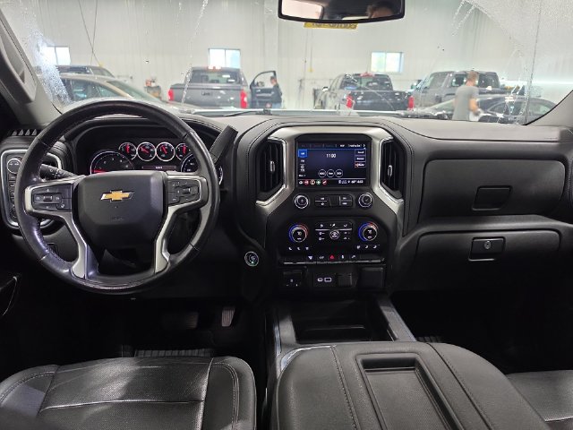 Used 2021 Chevrolet Silverado 2500 LTZ w/ LTZ Convenience Package AWD/4WD image 4