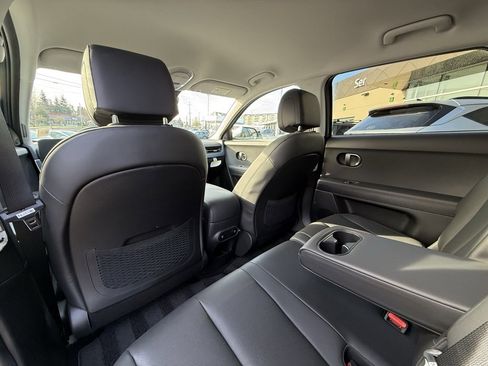 Certified 2025 Hyundai Ioniq 5 SEL image 15