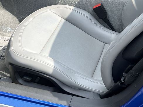 Used 2019 Chevrolet Corvette Stingray Coupe w/ Z51 1LT RWD image 19
