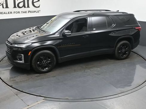 Used 2023 Chevrolet Traverse LT FWD image 46