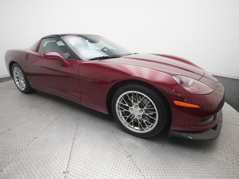 Used 2007 Chevrolet Corvette Coupe w/ Preferred Equipment Group RWD image 31