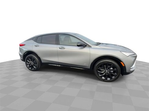 New 2026 Buick Envista Sport Touring image 9