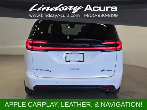 Used 2024 Chrysler Pacifica Limited FWD image 6