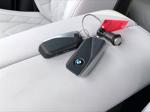 Used 2025 BMW X5 sDrive40i w/ Premium Package RWD image 15