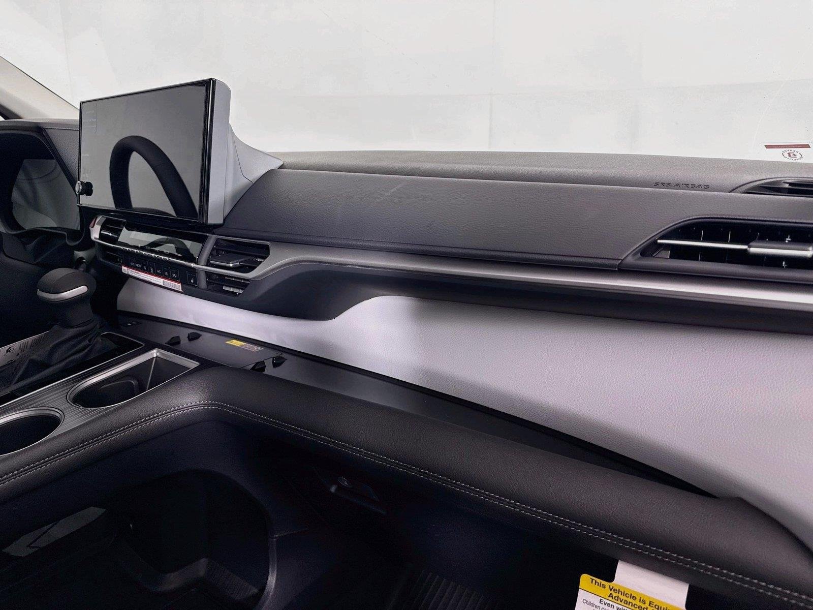 New 2026 Toyota Sienna XLE FWD image 41