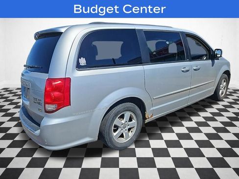 Used 2012 Dodge Grand Caravan SXT FWD image 4