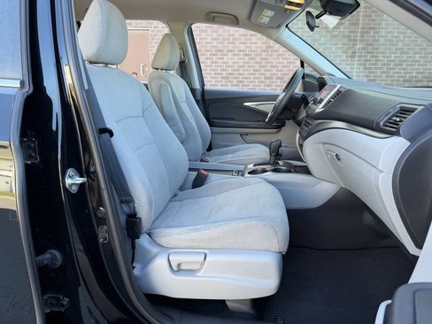 Used 2019 Honda Pilot LX image 25