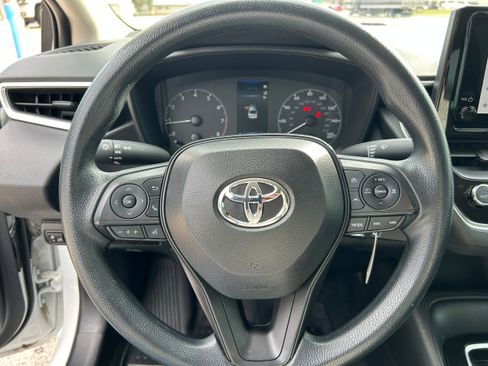 Used 2024 Toyota Corolla LE image 16