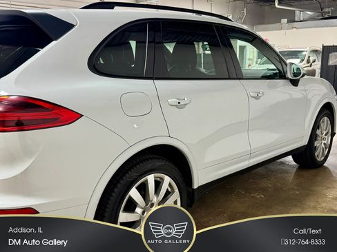 Used 2017 Porsche Cayenne Platinum Edition AWD/4WD image 11