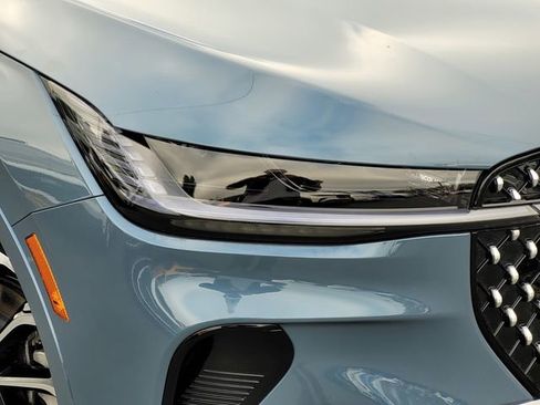 New 2026 Lincoln Nautilus Reserve AWD/4WD image 10
