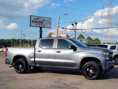 Used 2020 Chevrolet Silverado 1500 Custom w/ Custom Value Package AWD/4WD image 5