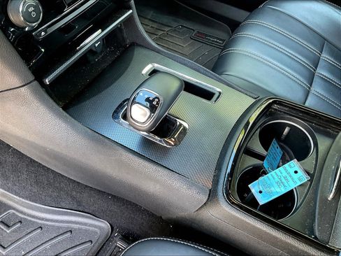 Used 2014 Chrysler 300 S AWD/4WD image 19