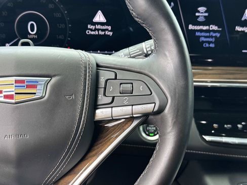 Certified 2024 Cadillac Escalade ESV Premium Luxury Platinum AWD/4WD image 18