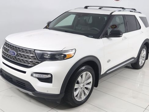 Used 2022 Ford Explorer King Ranch w/ Premium Technology Package image 23