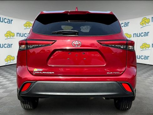 Used 2023 Toyota Highlander XLE image 5