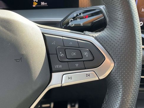 Certified 2026 Volkswagen Tiguan SE R-Line FWD image 20