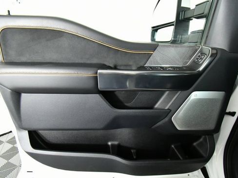 Used 2024 Ford F350 Platinum w/ Tremor Off-Road Package image 21