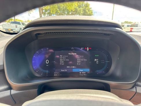 Used 2023 Volvo C40 P8 Recharge Plus AWD/4WD image 29