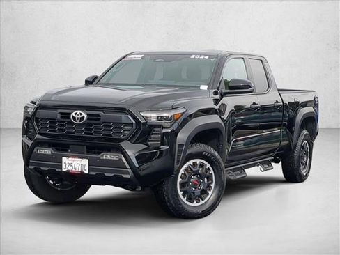 Used 2024 Toyota Tacoma TRD Off-Road w/ TRD Off Road Upgrade Package image 1