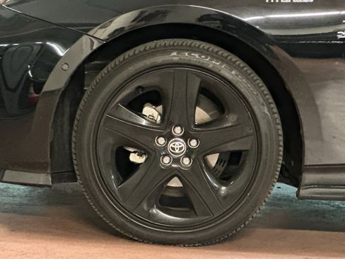 Used 2022 Toyota Prius Limited image 25