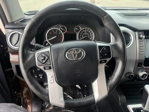 Used 2014 Toyota Tundra Limited w/ Limited Premium Package AWD/4WD image 15