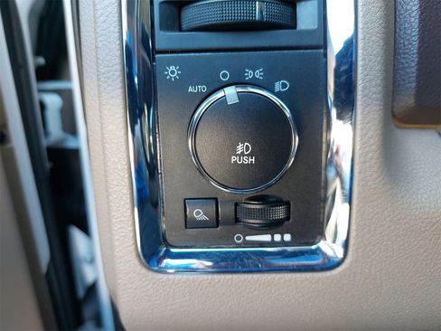 Used 2012 RAM 2500 Laramie w/ Protection Group image 31