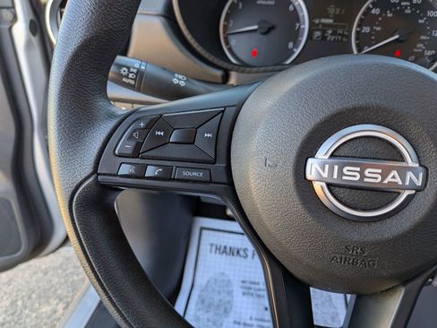 Used 2025 Nissan Versa S image 36