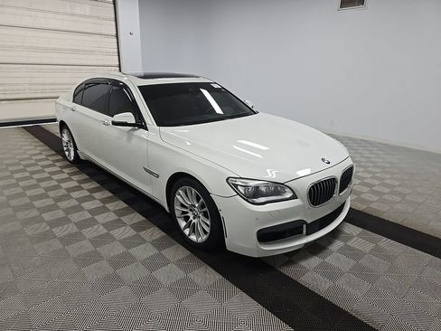 Used 2015 BMW 750Li xDrive AWD/4WD image 2