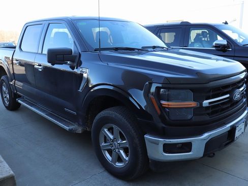 Used 2024 Ford F150 XLT w/ Mobile Office Package image 2