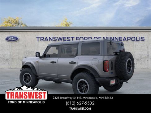 New 2025 Ford Bronco Badlands image 4