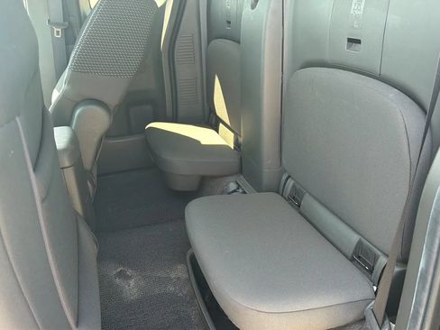 Used 2013 Nissan Frontier Desert Runner RWD image 26