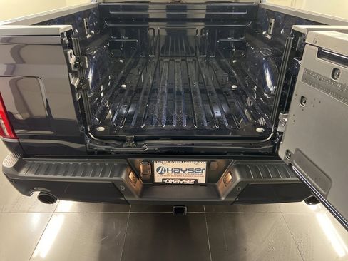 New 2025 Ford F150 Lariat w/ Equipment Group 502A High image 40