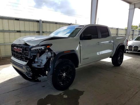 Used 2024 GMC Canyon Elevation RWD image 2