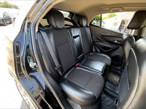 Used 2020 Buick Encore Preferred image 19
