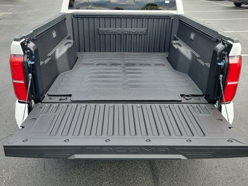 New 2026 Toyota Tacoma SR5 AWD/4WD image 9