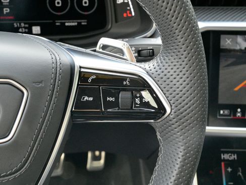 Used 2025 Audi RS 6 performance image 25