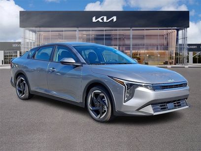 New 2025 Kia K4 EX
