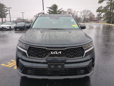 Used 2023 Kia Sorento EX image 9