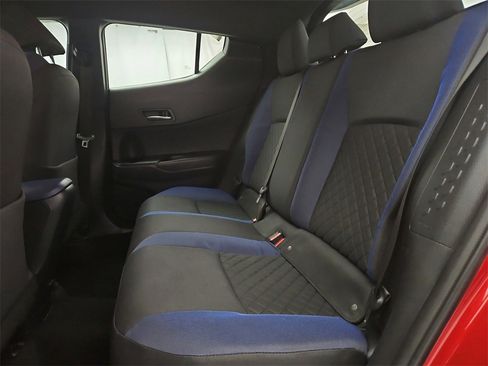 Used 2022 Toyota C-HR Limited image 18