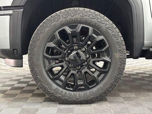 New 2026 GMC Sierra 2500 Denali Ultimate image 18